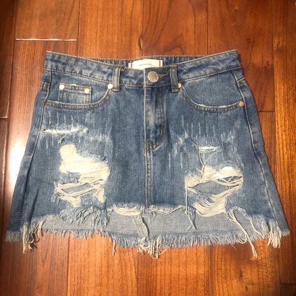 Signature 8 Jean Skirt - Picture 1 of 3